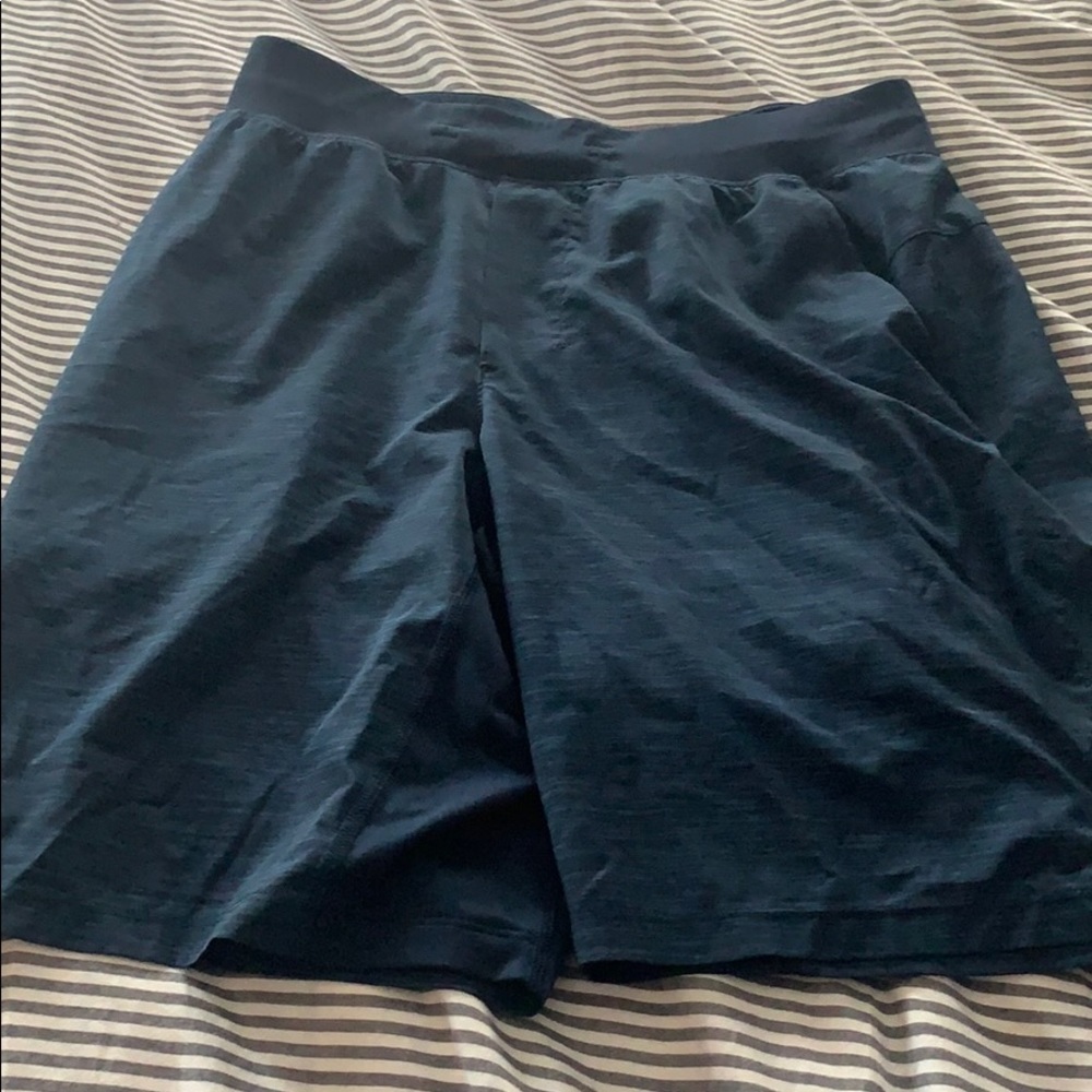 Men’s Lululemon shorts